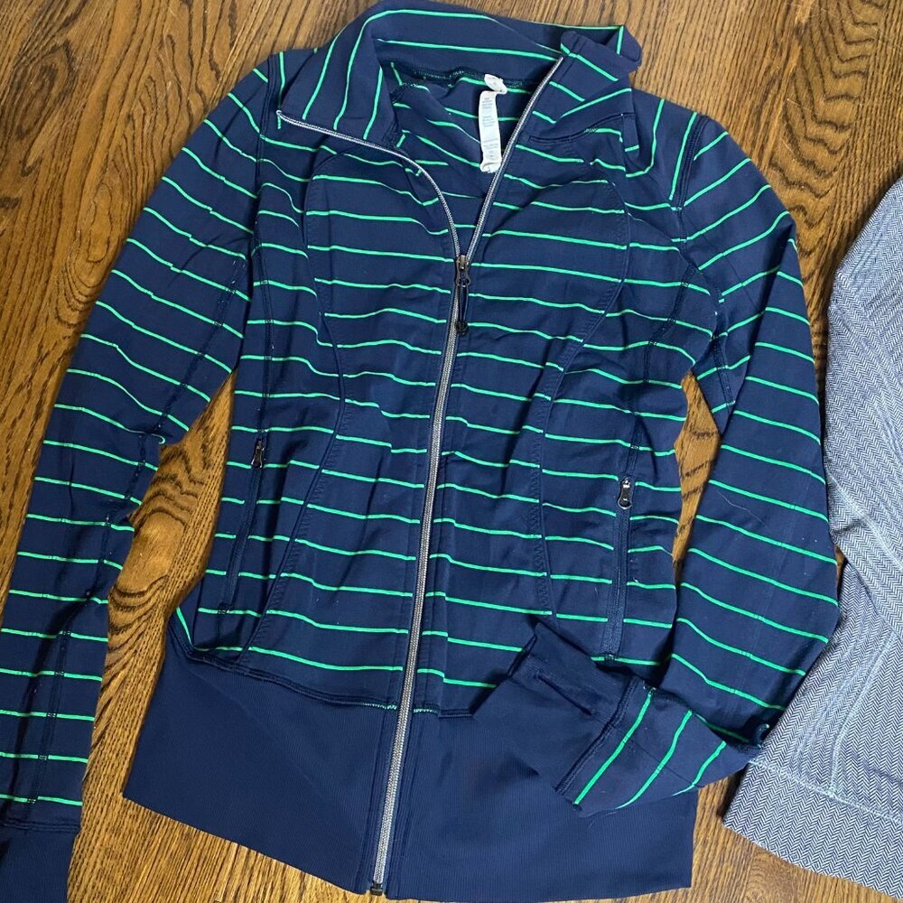 (2) Lululemon Asana jacket and tweed top size 6 women's excellent condition - Picture 3 of 12